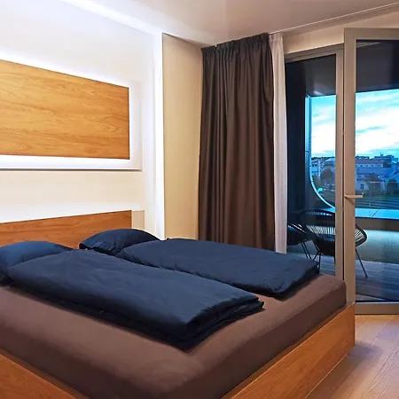 Skypark Spacious Free Parking ברטיסלאבה
