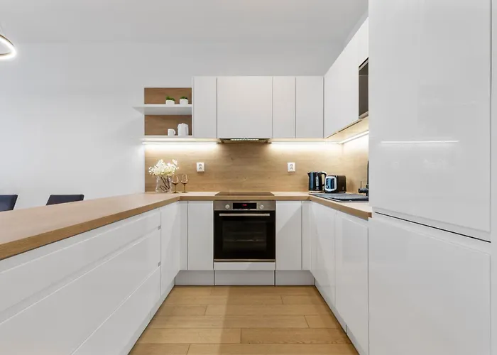 Skypark Spacious Free Parking Apartment