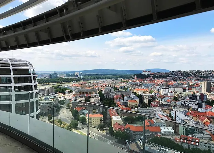 Apartmán Skypark Spacious Free Parking Bratislava